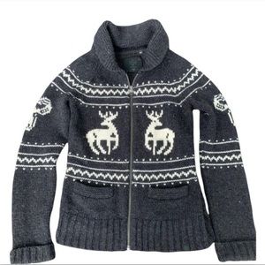 Beautiful Warm, Grey TNA (Aritzia) Quarter Zip-up